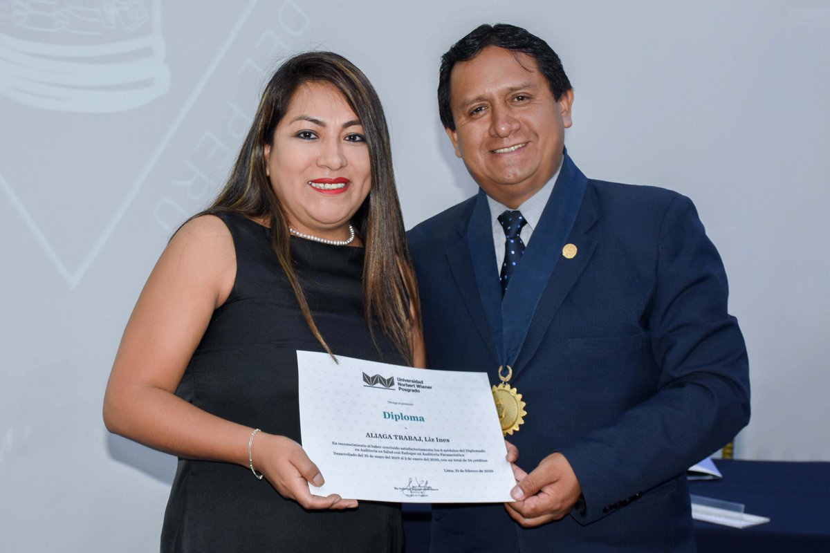 El pasado 28 de febrero se llevó a cabo la ceremonia de graduación del Diplomado en Auditoría en Salud con enfoque en Farmacia en convenio con el <a href="/CQFP_Oficial/">Colegio Químico Farmacéutico del Perú</a>. Esta es la primera promoción, con 25 participantes, quienes recibieron sus diplomas.

 #ExpertosLicenciados