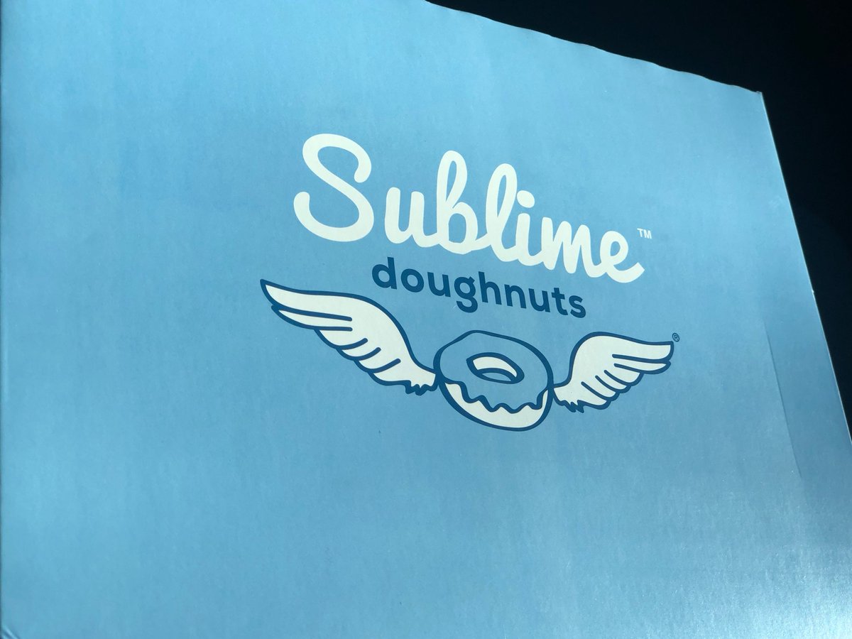 cookingeffect's tweet photo. The weather ⛈🌩🌧 today may not be “sublime” but these doughnuts 🍩 are! Check out @sublimedoughnuts. Not only are they so good but they are open 24/7! 🙌🏾 #timetomakedonuts #sublimedoughnuts #doughnuts #donuts #atlantaeats #404eata #AtlantaFoodBlogger #Vegan #GlutenFree https://t.co/qnmHqk1oBE