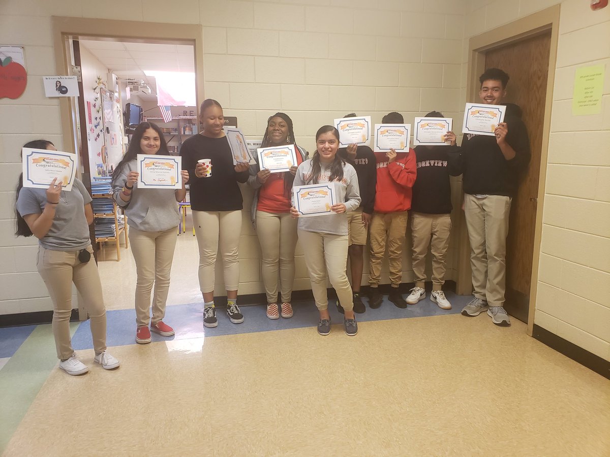 ReadingWenger's tweet photo. We have 10 NATIONALLY RECOGNIZED 8th grade Read180 All-Stars!! So proud of these kids for their major reading gains!! @CLCRidgeview https://t.co/qXp5yujbyh