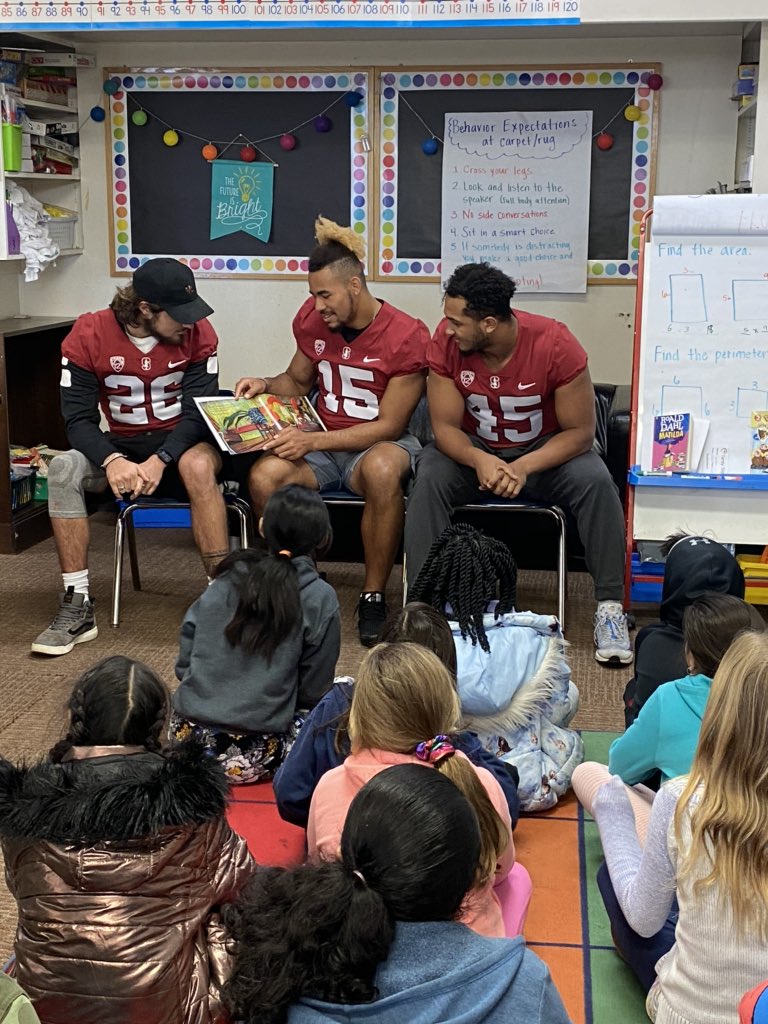 CalJoySeid's tweet photo. Our team is out and about today reading to local elementary schools! Thanks to our 1st, 2nd and 3rd grade friends at @49ersAcademy for having us ! 🌲📚🤓 https://t.co/PXqsgchxek