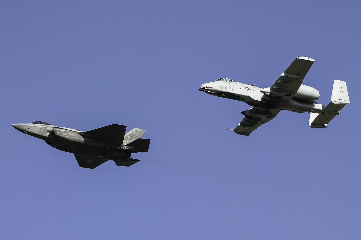 The F-35 and A-10 make a pass at OSH17 after the Thursday heritage flight! #osh17 #oshkosh #usairforce #USAF #fighterjet