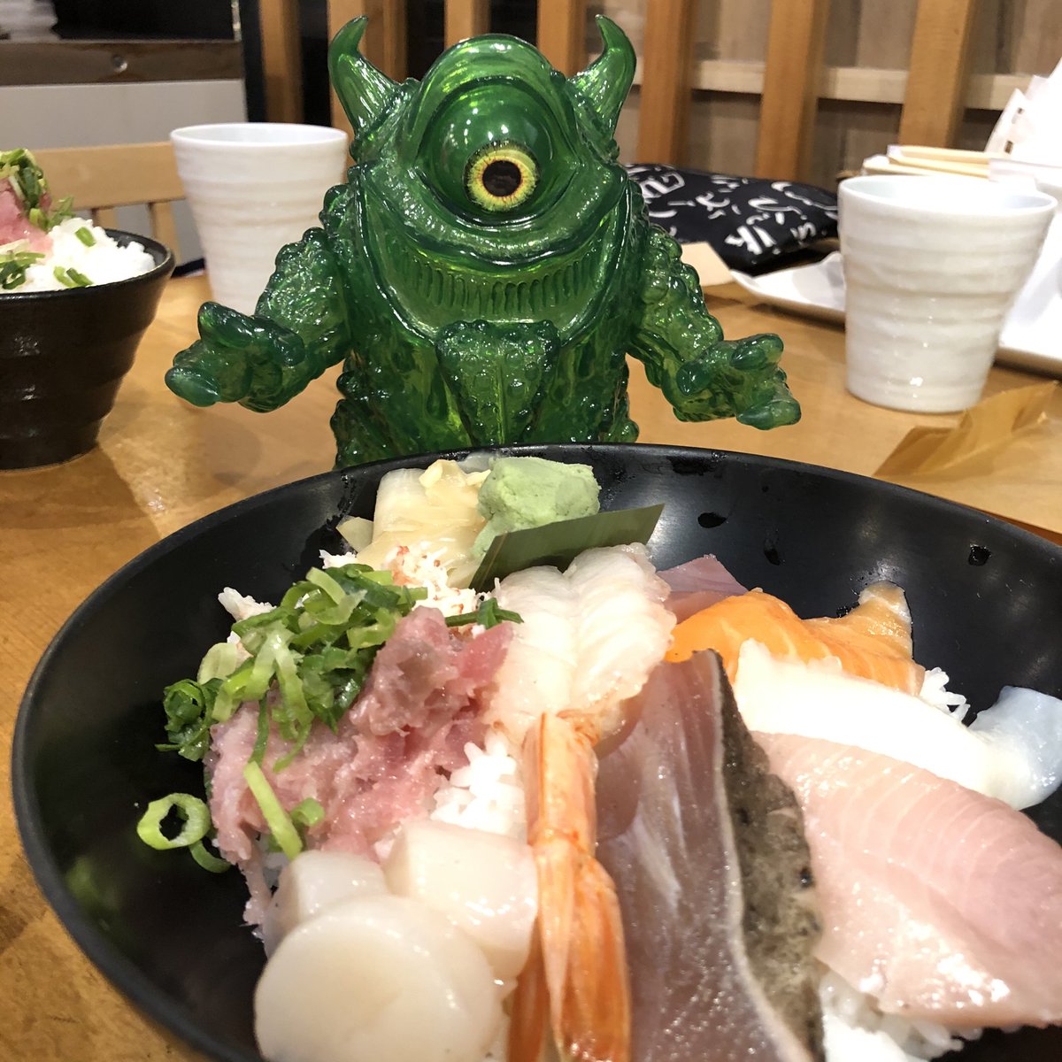 bearkeung's tweet photo. Yummy always!
#chokehazrd #toxiccyclops #noxspawn #rancid #mechanixious #noxious #sofubi #sofubitoys #sofvi #arttoy #designertoys #mij #eyesonme #takeiteasy https://t.co/CeLvFpWzeT