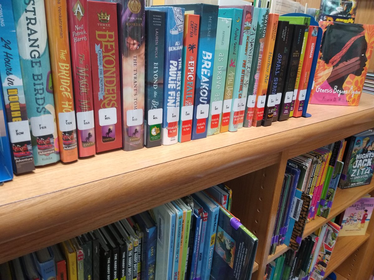 pattiebookSmith's tweet photo. 📣 NEW BOOKS!  We are SO excited to get lots of fabulous new books into the hands of #pattiepanthers!!! #genrification #readALLthebooks @MrsMotleysClass https://t.co/mV97h376g0
