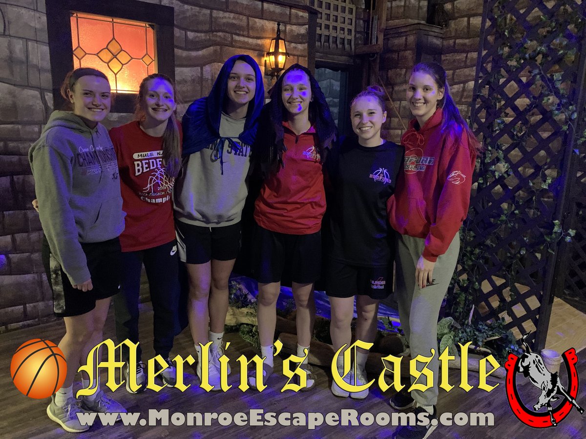 MonroeEscape's tweet photo. It was close, but @BedfordGBB got the sword out of the stone and put into the special case! #GreatWizards #Potions #Wands #Bedford #KickingMules #Basketball #MerlinsCastle #MonroeEscapeRooms https://t.co/M0rcjjaMVh