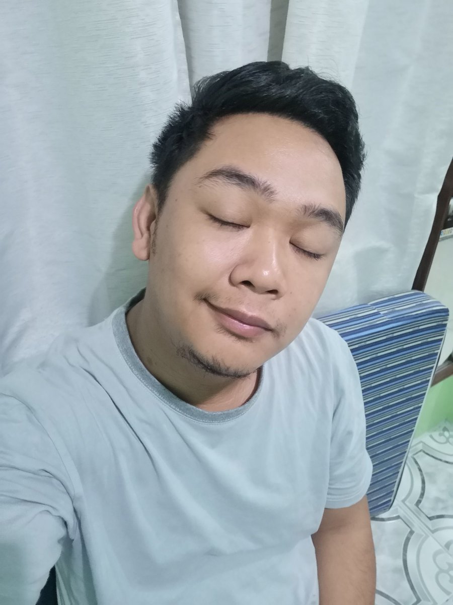 xKimpoyx's tweet photo. Bye.

For now. 😅 https://t.co/EoH98PiYv7