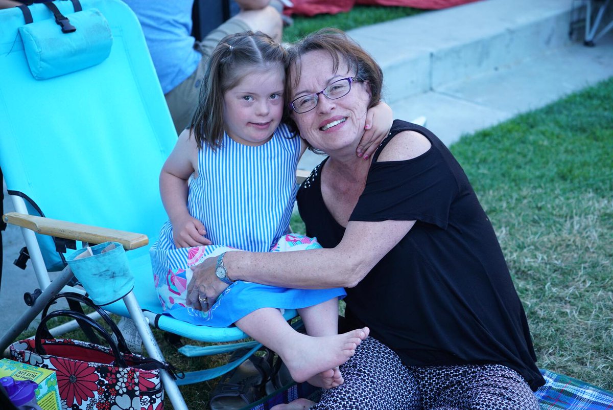 UtahSymphony's tweet photo. It’s not summer unless you go to outdoor concerts! Thanks to support from donors, patrons, and funding like @slcoZAP, we provide free concerts in the community like this one at the @GallivanEvents last year which had an audience of around 1,000 people. #utpol #leftspeechless https://t.co/HDWxTIFtkV