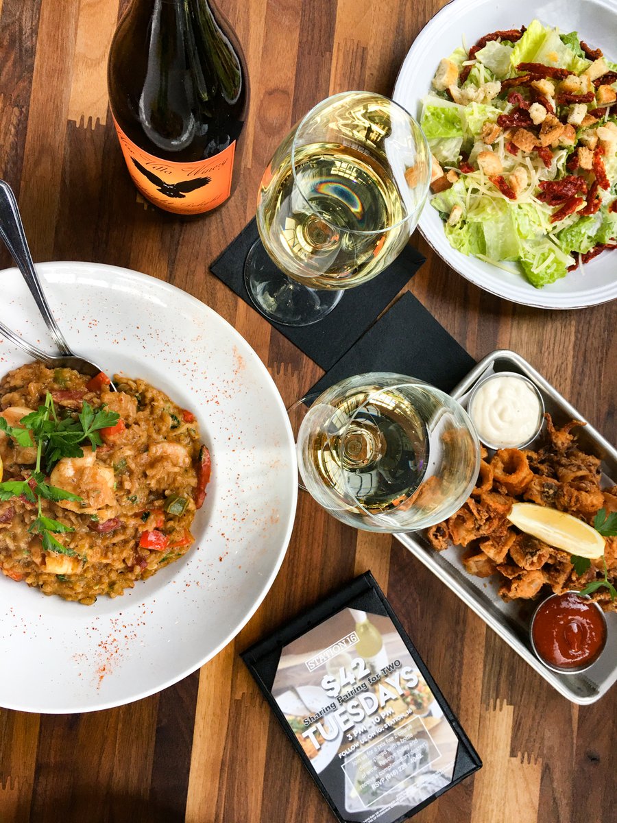 sacstation16's tweet photo. Happy Monday! We are pleased to announce our latest $42 Tuesday Menu! 
👇

 2 Appetizers:
Peppered Caesar Salad. 
Calamari.
.
1 Entrée:
Cajun Risotto
1 Bottle of Wine:
“Midnight Delight”, a Chardonnay blend by Wise Villa Winery. https://t.co/eaxcPqTuQe