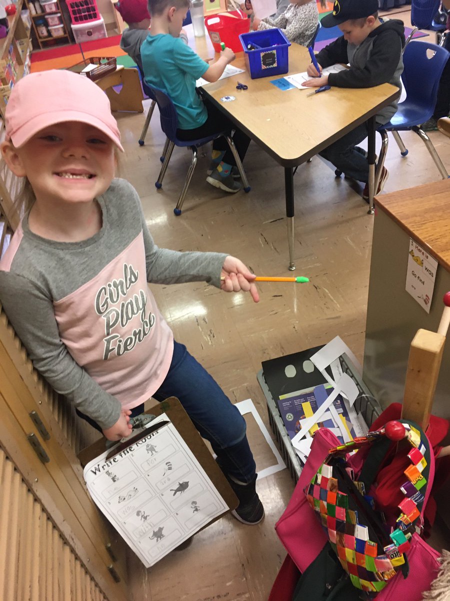 MrsKasendorf's tweet photo. Dr. Seuss centers this morning! So fun to celebrate Read Across America day! https://t.co/emEuGI6oIp