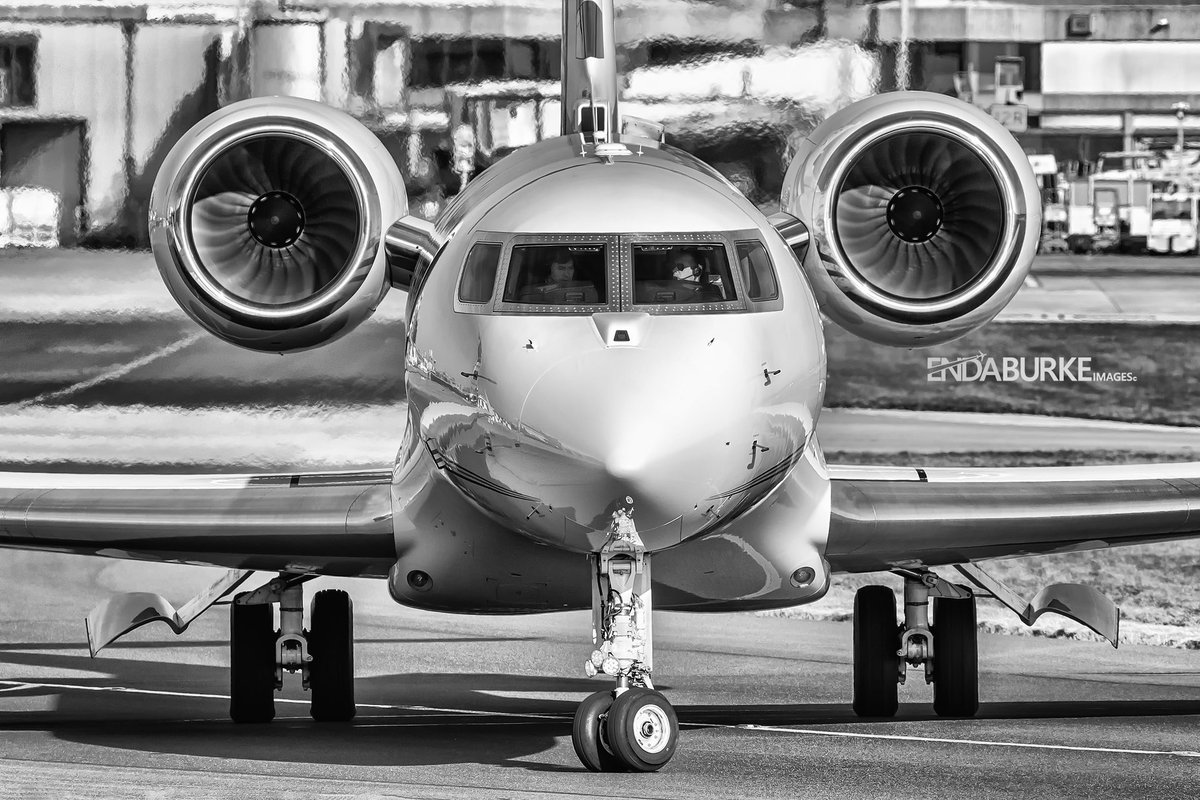 endaburke81's tweet photo. Here we have a stunning Gulfstream on full lock turning into the apron at @manairport. Went for a B&W on this as it seemed to suit it better. #avgeek #aviation #gulfstream #mcr #manchesterairport #bizjet #g6 #photography #privatejet #mjet https://t.co/tS5adi6dby