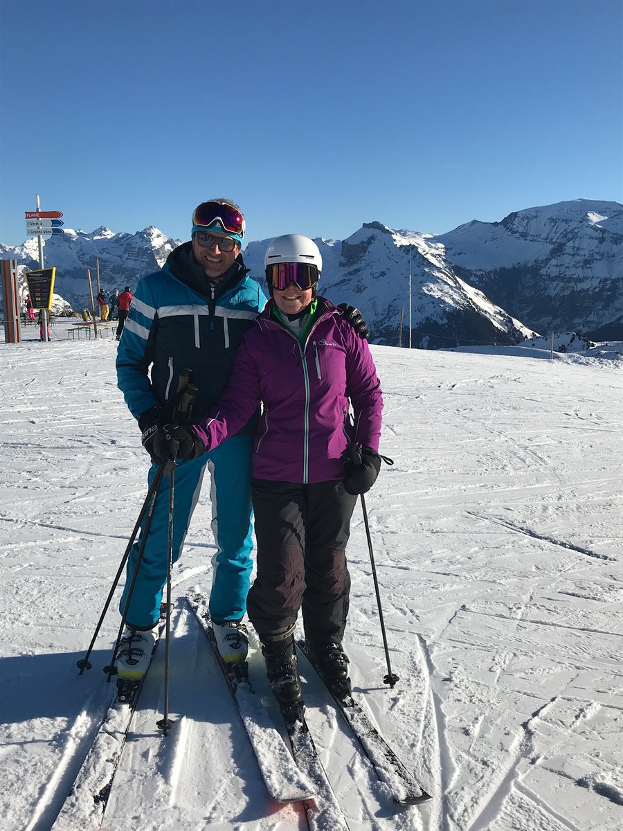 Find out more about 'skiing with the boss' in #LesCarroz #GrandMassif @FranceMontagnes - my piece just out in @skierboardermag #theskierandsnowboarder tinyurl.com/s7rsqtd @NadineCarle @atoutfranceukpr @CGHResidences @easyJet @TravWriters @TravelwritersUK @travelmattersuk