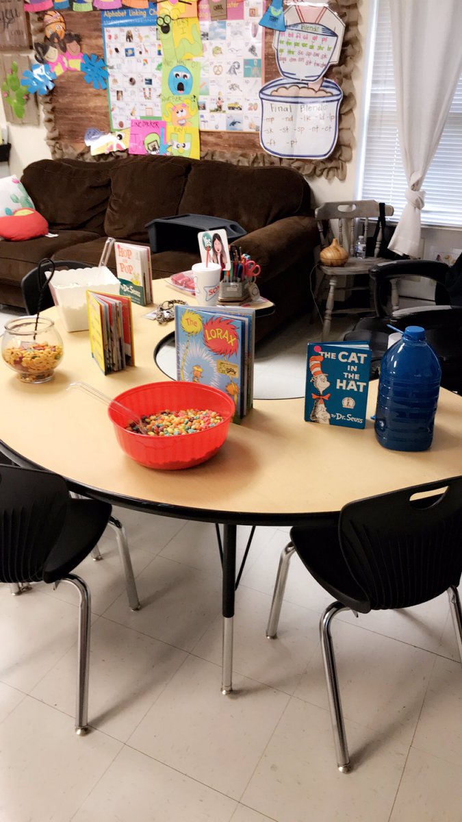 MissReitz2016's tweet photo. Celebrating our favorite author’s Birthday today! Happy Birthday Dr. Seuss!! https://t.co/IrZGmtFI8q