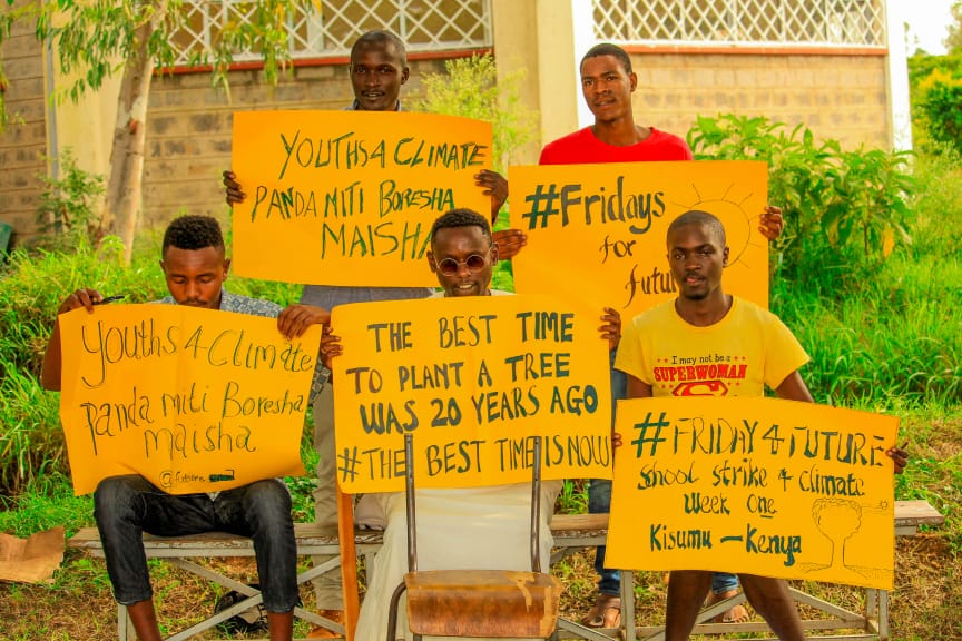23) Fridays For Future Kenya,  @Fridays4futureK, are a group of young Kenyan people who strike, plant trees, and have joined the campaign to  #SaveCongoRainforest!