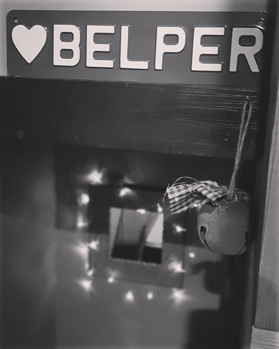 Lady_Flowerpot's tweet photo. ❤BELPER #home #lovebelper #belps #centreoftheuniverse https://t.co/7QzzlRXVhv