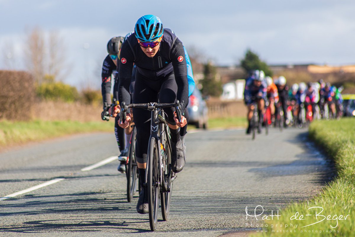 Seven bridge and a 12th place, such a shame to have been suffering from illness since Thursday but taking that into consideration I can be happy with today’s race. Nevertheless I am happy to finally get back racing again and I am excited to see my progress on the road this year.