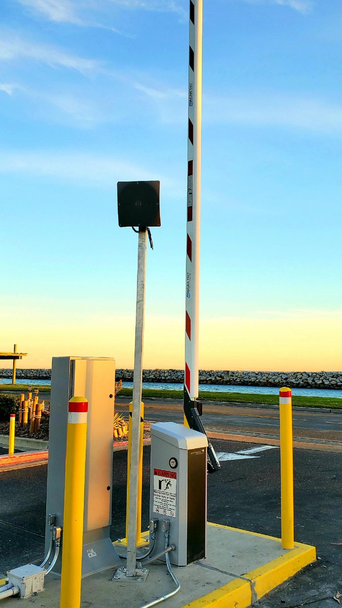 dpboaters's tweet photo. New Boater Parking Management System #DanaPointTimes #DanaPointHarbor #Boat_California #DanaPtChamber #OCRegister #OCGovCA #OCpublicworks #TheLogNewspaper #OCParks #OceanInstitute #CityofDanaPoint #TheCACoast #DPBA https://t.co/8yyiNCsAtP https://t.co/Rph1Qe9ign