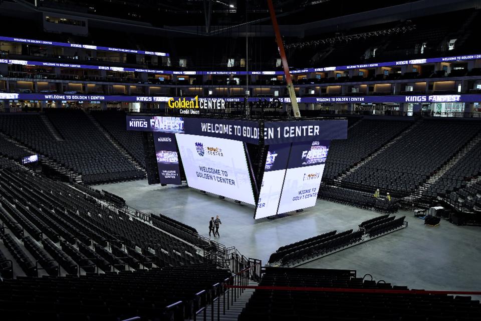 SmartLinesInc's tweet image. Find out what the five aspects of the #sports industry that most impacted by the proliferation of sports #tech are at ow.ly/T7RJ50yzVvW #sportstech #technology