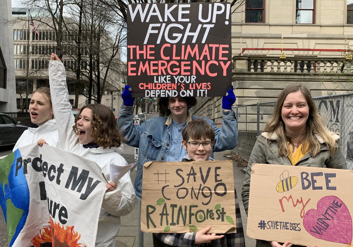 26) Abner,  @Abner4Action, aged 10, is a climate activist from Oregon, USA, who strikes weekly for  #FridaysForFuture and the Congo rainforest. Abner also does digital strikes.