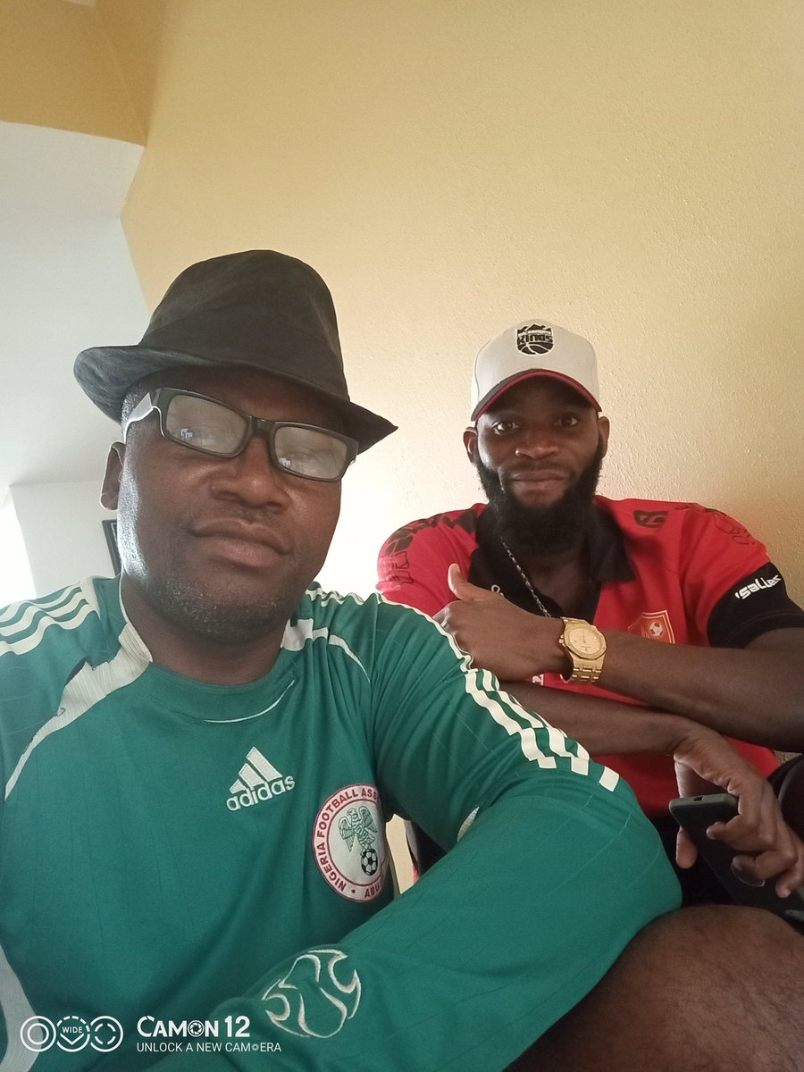 fredokoligwe's tweet photo. Had a good time with @BallerGsakin in Aba. Nice guy all round. Born in CIV,horned his skills in the @LMCNPFL earns his dough with @HACofficiel .
My guy is ready to take on the world. #Fineplayer #Baller
#Manonamission https://t.co/4Dj4zLMsEL