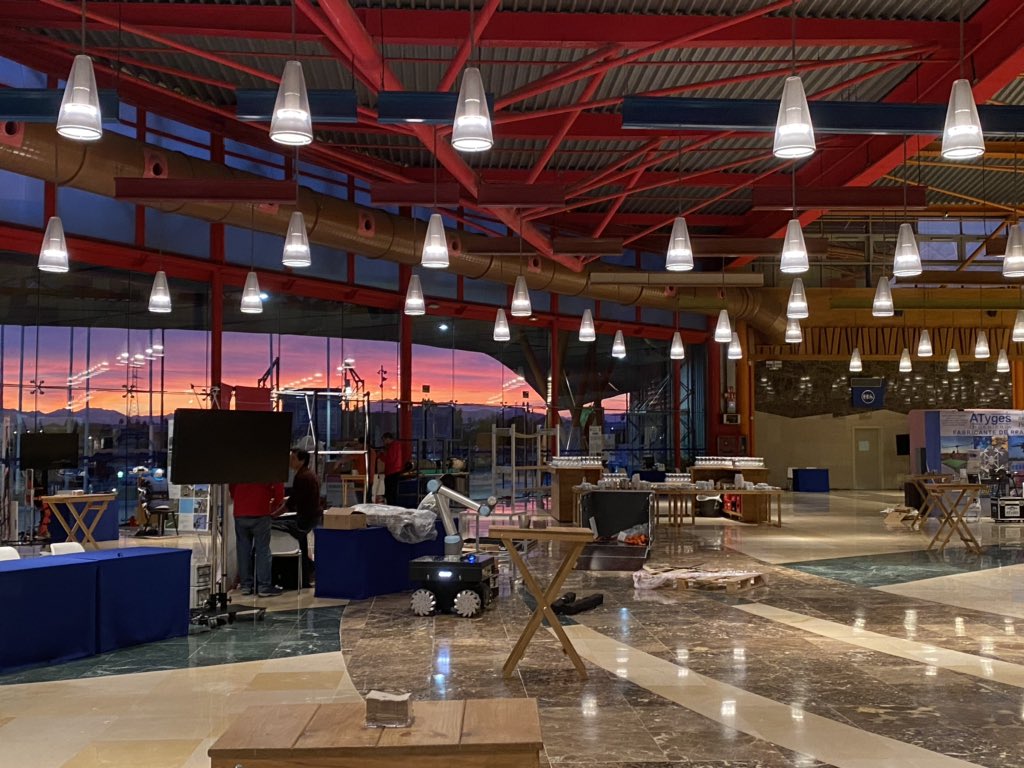 ATYGES's tweet image. All is ready!! Mañana empieza el European Robotic Forum. #erf2020 Ven a conocer las aplicaciones de nuestros rpas para trabajar en SAR, el software #Pix4Dreact, y los sistemas GNSS RTK #ReachM2 para navegación y guiado de vehículos @eu_Robotics @pix4d @emlid @Fycma @PTAMalaga