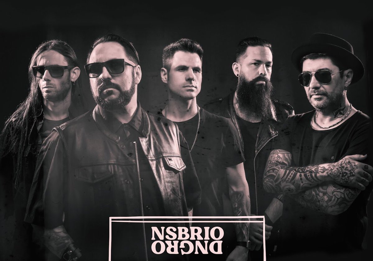 Se vienen shows súper picantes en Abril 🤘🏻
18/4 Campo Argentino de Polo junto a Metallica ⚡️
26/4 Uniclub junto a The 69 Eyes 💀
28/4 por primera vez en Montevideo, Uruguay junto a The 69 Eyes en Plaza Mateo 🖤
Hay más? Si pero en Mayo 😉
Pintamos todo #DNGRO