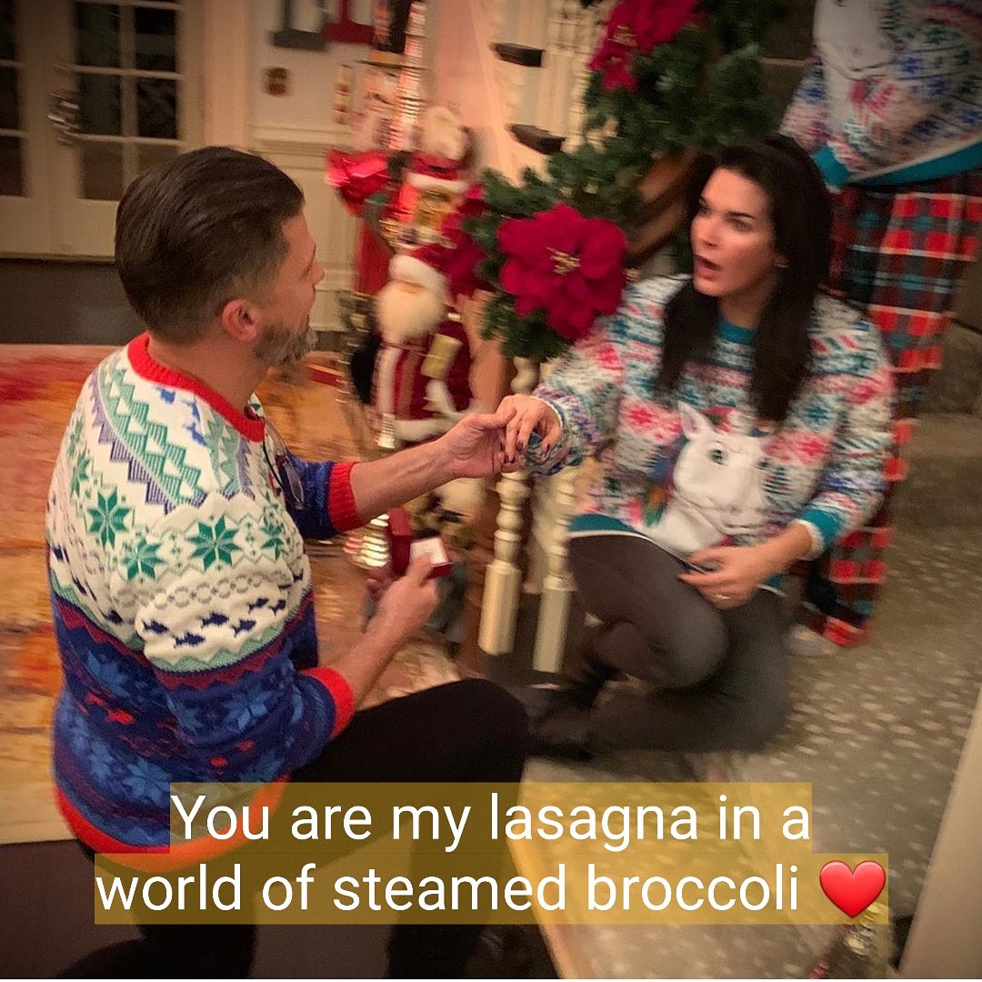 "You are my lasagna in a world of steamed broccoli" ❤❤ <a href="/Angie_Harmon/">Angie Harmon</a> and <a href="/greg_vaughan/">Greg Vaughan</a> just for fun, of course!🤣🤣You are cute together! @HollyAngel72 @Team_AHGV <a href="/CybermaryMaria/">cybermary</a> <a href="/YvonneMarti2/">YvonneMarti</a> <a href="/jalberg8/">James</a> <a href="/teamaharmon/">Team Angie</a> <a href="/vbbneighbor/">Christina B.</a> @admirable_angie <a href="/cocchis_silvia/">Silvia Cocchis 1971</a> <a href="/vickielynette_/">Vickie  Watkins</a>