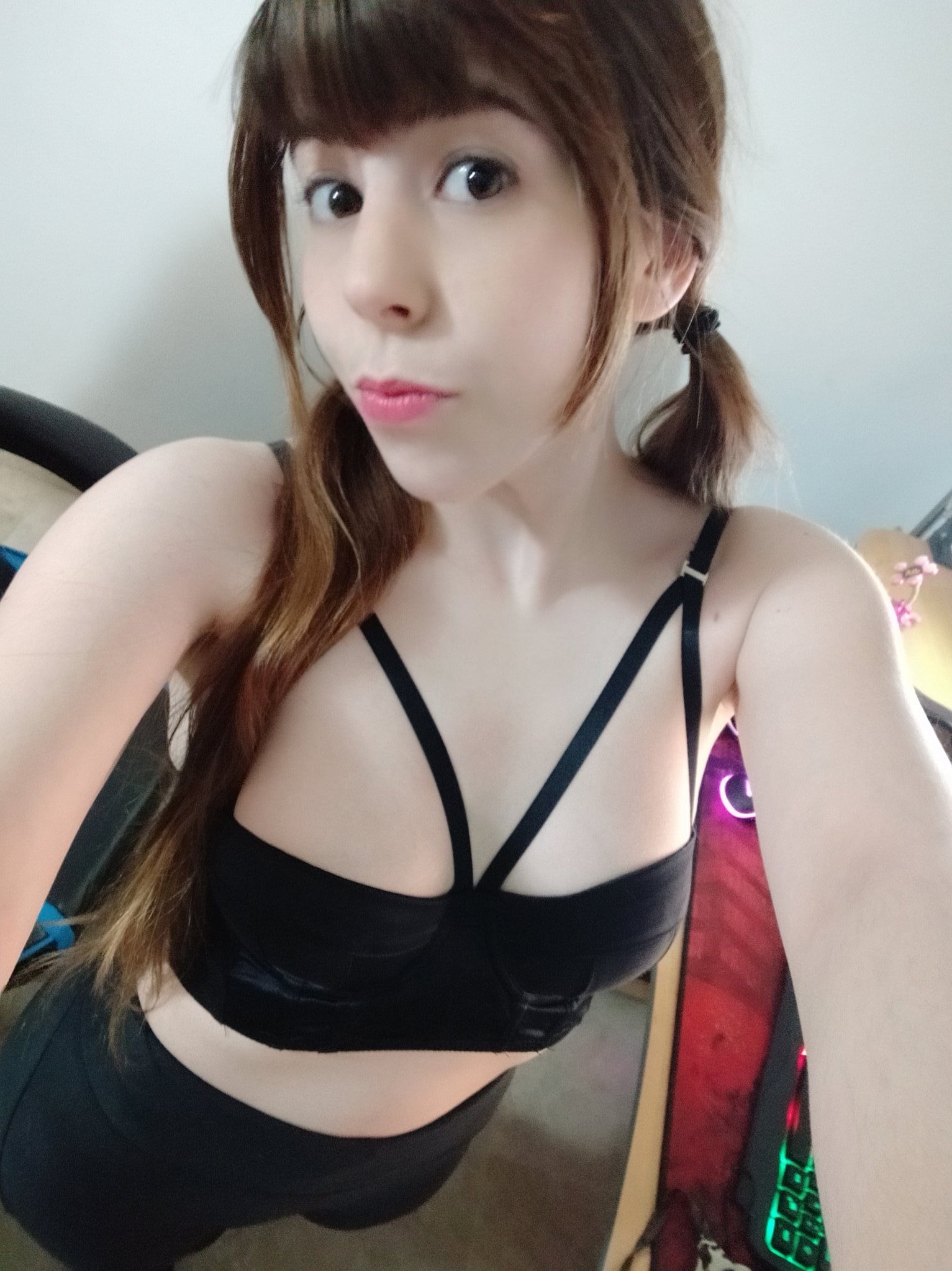 🔞 Rena Reindeer 🔞 on Twitter "Lista para echar el ratito!! 😜😜 Me