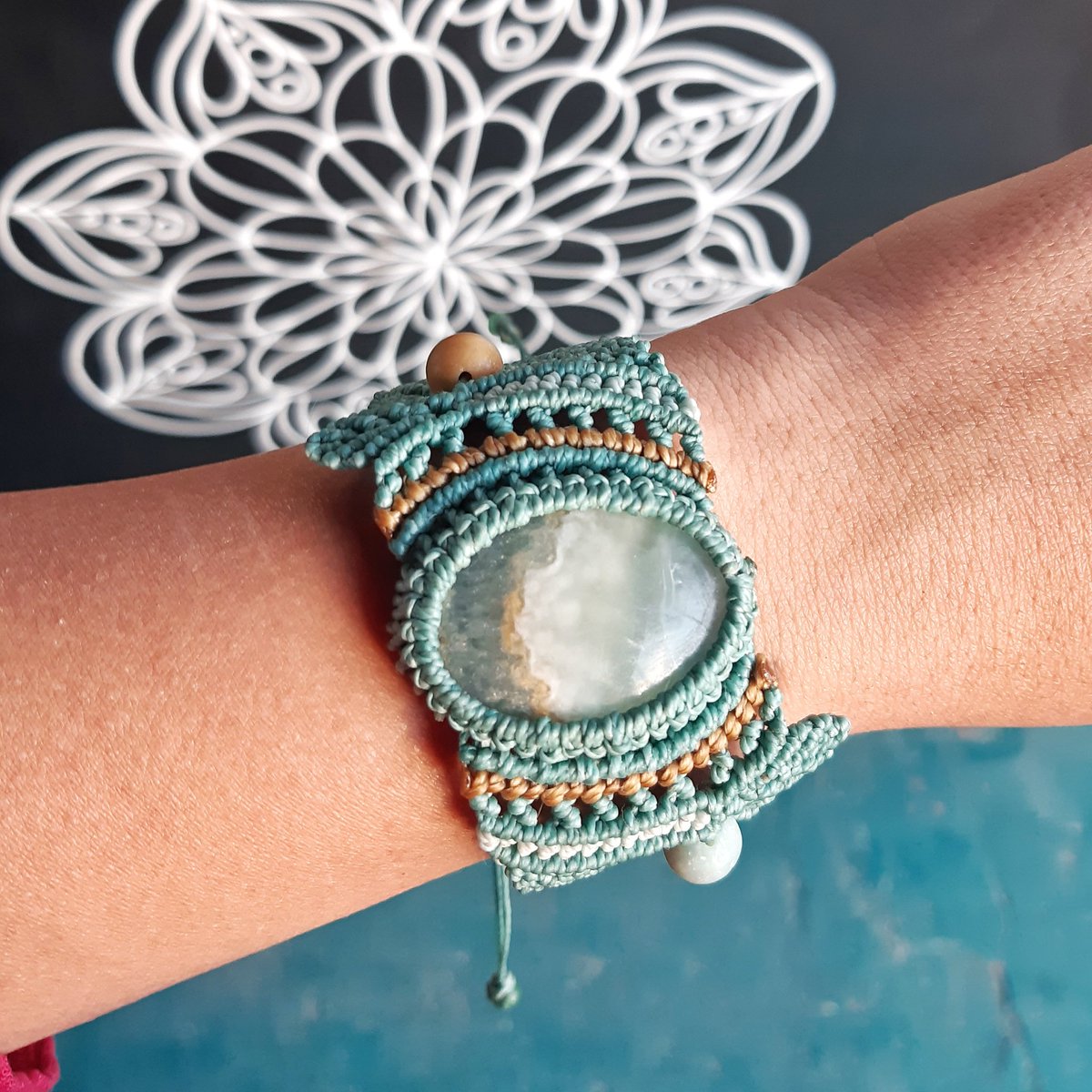 macrameandino's tweet photo. Pulseras con piedras naturales 🌾#sanpedrodeatacama #chileandesign #macramebracelet #desertinspiration #handmadejewelry https://t.co/PdlHm24skk