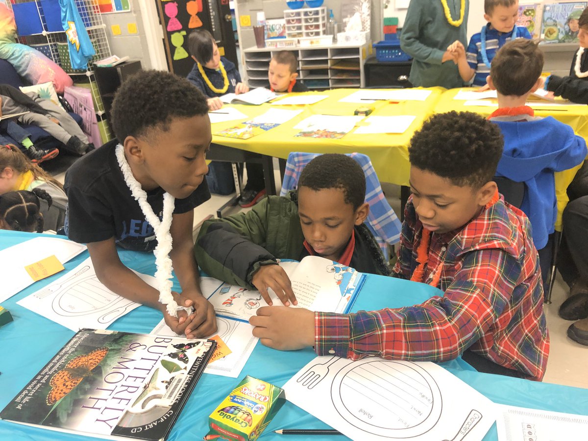 We heard from GREAT readers today including our Principal, Assistant Principal, 5th Grade Teacher, Reading Coach &amp; students! #ReadAcrossAmerica <a href="/MXRComets/">Madison Cross Roads</a>