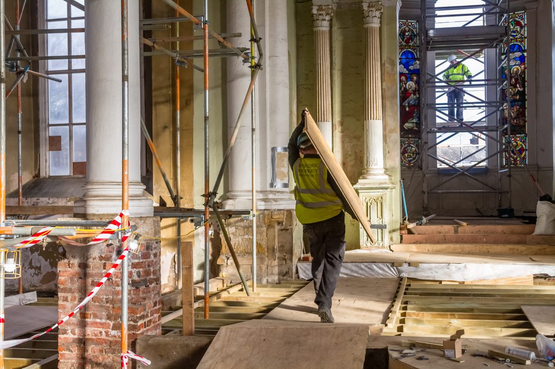 17Nineteen's tweet photo. #hertiageapprentice update. Kane recently assisted in boarding up the window after the removal by the experts. We will be following up with a visit to the workshop to see how the window is being repaired. #Apprentice #Construction #HeritageMonth #heritage Thanks too @AllchurchesT https://t.co/wscG9x2wCE