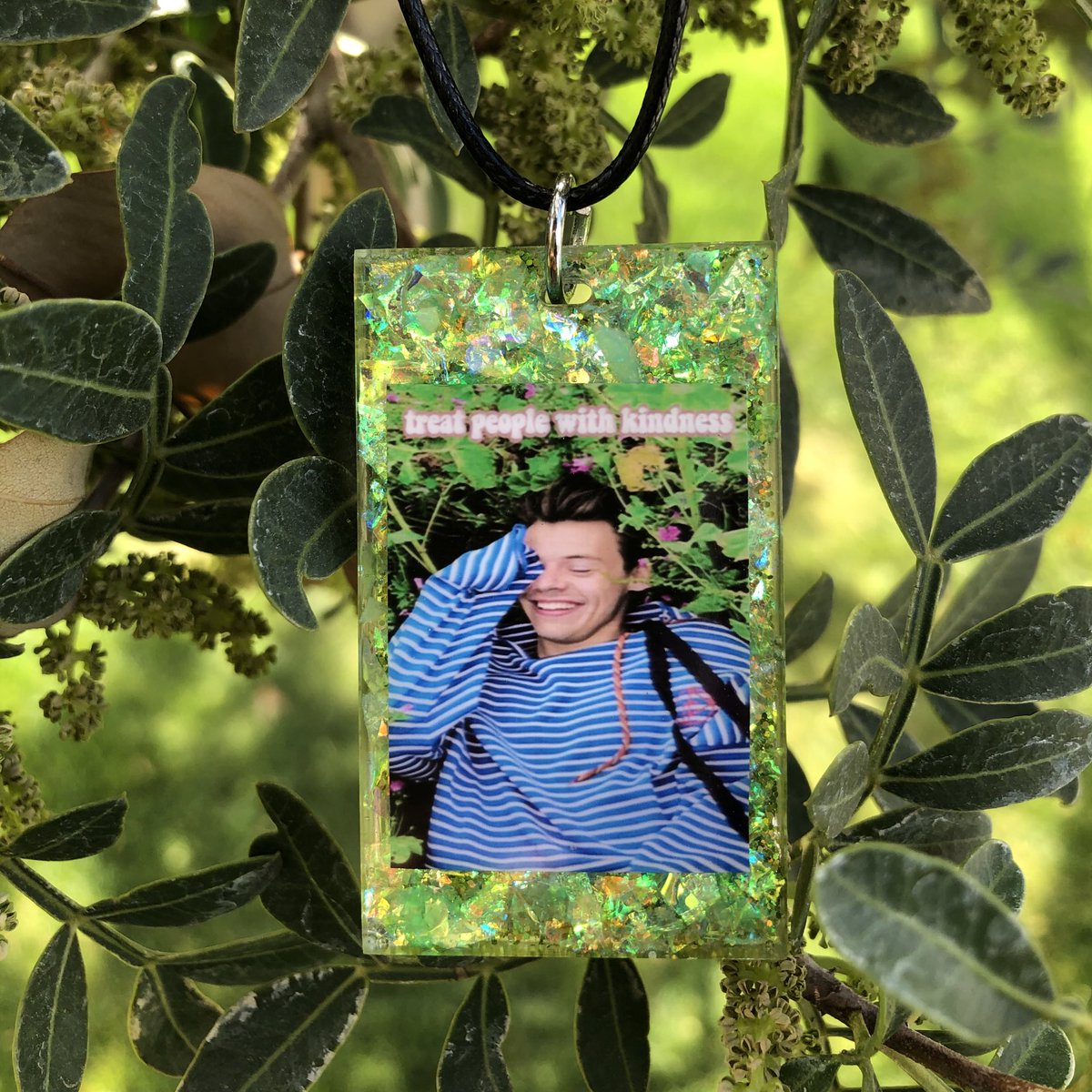 Golden/TPWK resin pieces 🤩✨
#resin #HarryStyles