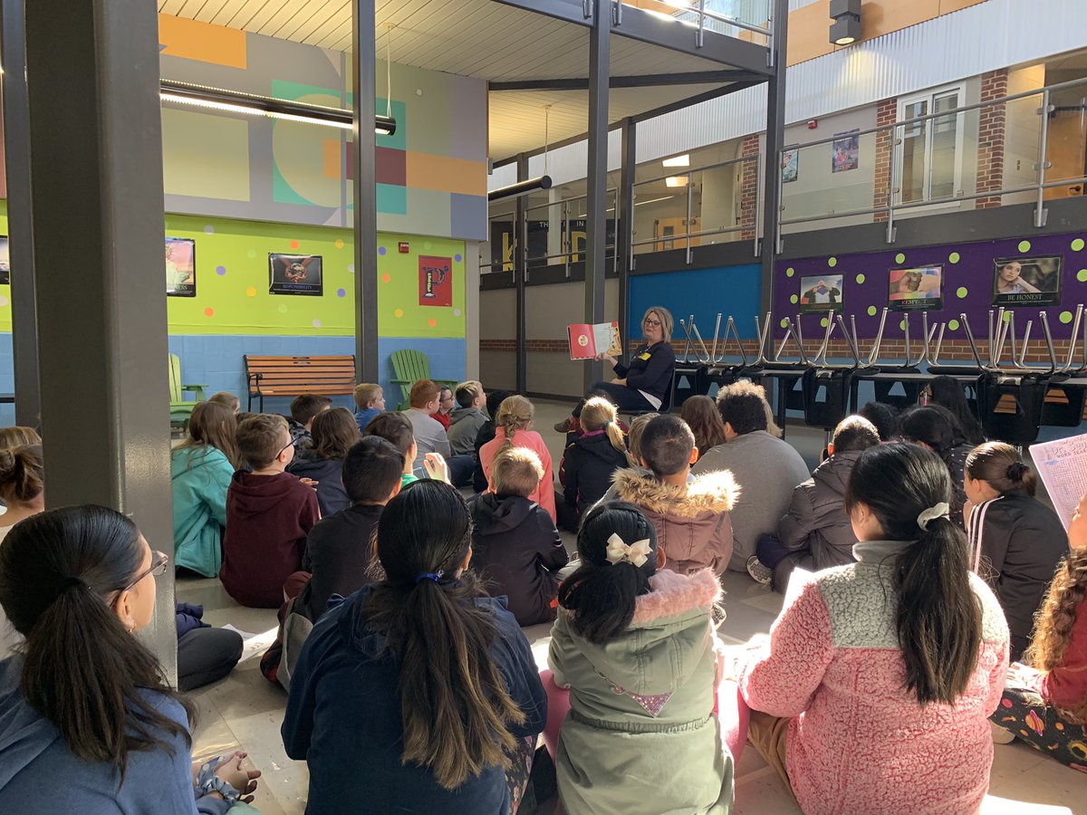 groftteach's tweet photo. Students loved hearing from our guest reader, Mrs. Hause. She read Horray for Diffendoofer Day by #drseuss @CVIS17350 #ReadAcrossAmericaWeek https://t.co/mPqwwbMRfx