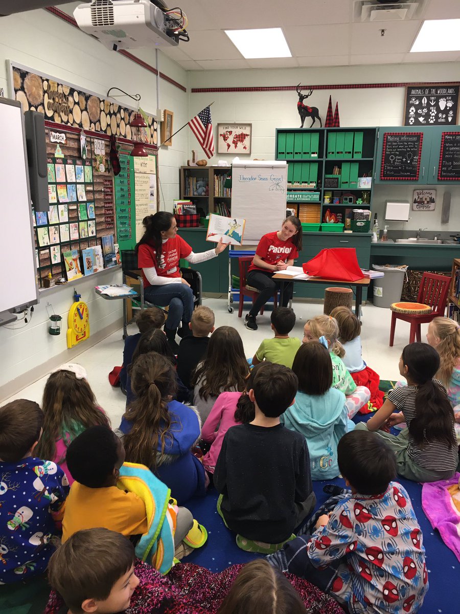 ESmithTCM's tweet image. Had fun with some @CPES_Cheetahs for #ReadAcrossAmerica! We wrote our own #DrSeuss story. Thanks Ms. Johnson and her second graders. #tcmgivesback #MyTCM