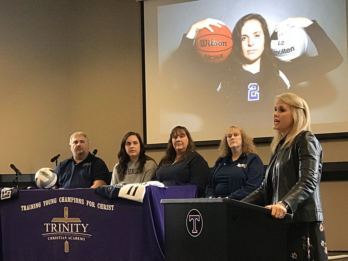 Emma Hanaford signed with <a href="/JohnsonUniv/">JohnsonUniv</a> in Knoxville, TN to continue her volleyball career this morning. Congratulations Emma!