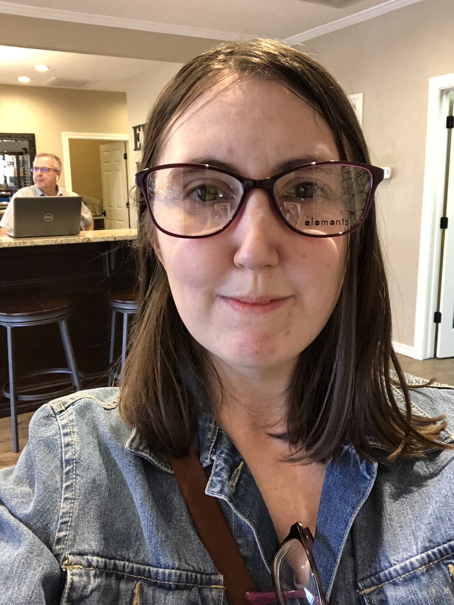 jmacfan1's tweet photo. When you’re picking out new glasses and you’re so blind that you can’t see if the frames look good unless you’re right on the mirror so you take selfies instead😂 #SituationHandled https://t.co/qY4vbLLP8L