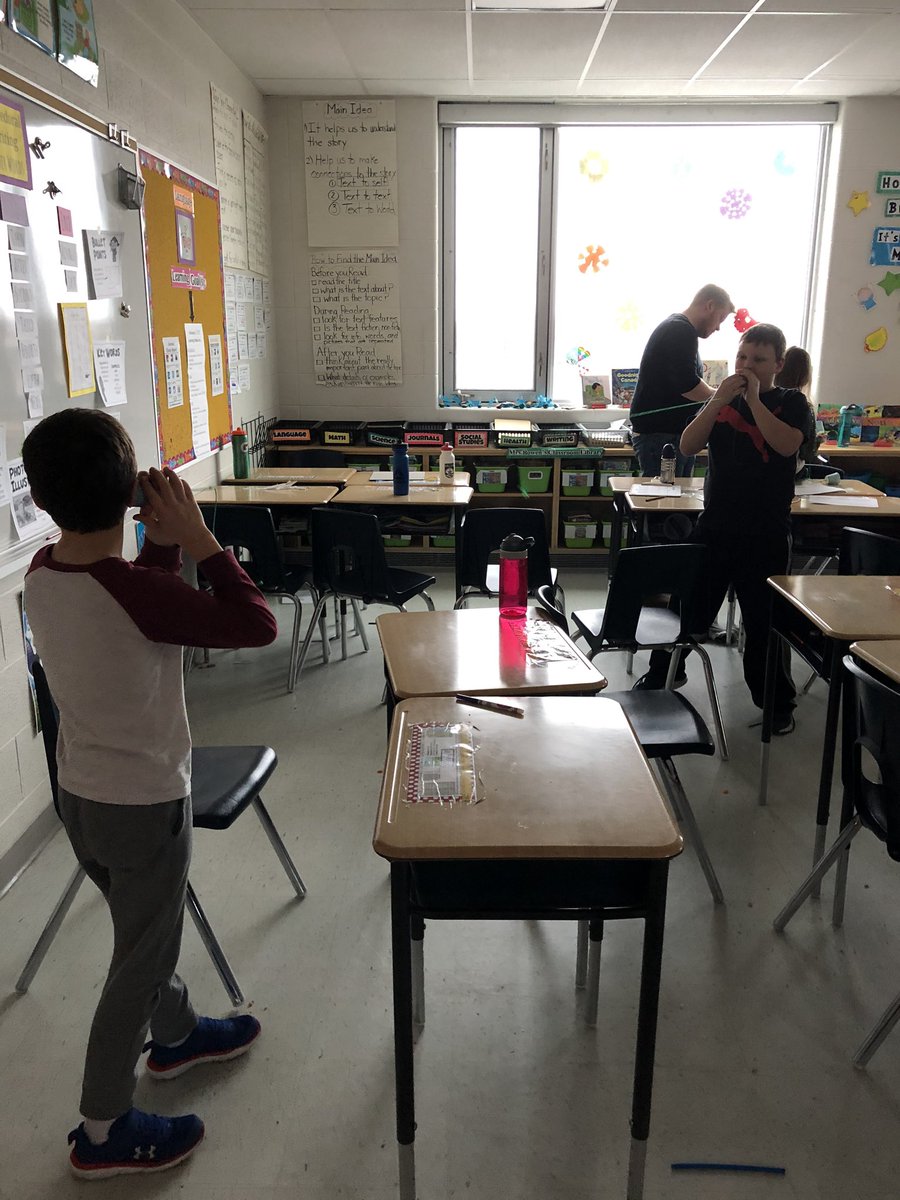 MrsBowen_LDSB's tweet photo. Grade 4 s’ built paper cup telephones in Science today to explore how sound travels. Secret messages were sent along the string to the receiver on the other end. #SpiesInTraining with @BrendanHopkin16 https://t.co/uw5GyDQ1co