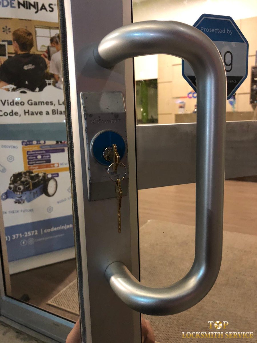 TopLocksmithMD's tweet image. Top Locksmith Service specializes in providing services to corporations and business. Our experienced personnel are available on call 24 hours a day and 7 days a week. toplocksmithservice.com/locksmith-corp… 301-685-1185  #Locksmith #LocksmithServices #Maryland #RockvilleLocksmith #Commercial