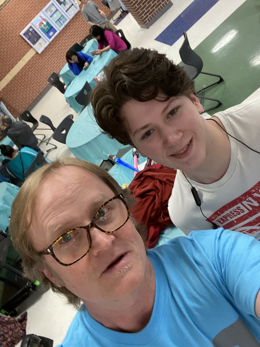 RayCoopTeacher's tweet photo. A big heartfelt thank you to my #CoopsCave students volunteers who gave up their Saturday to work with kids interested in Animation and Digital Media at the #STEMFEST2020 https://t.co/aGbR6sWuHz