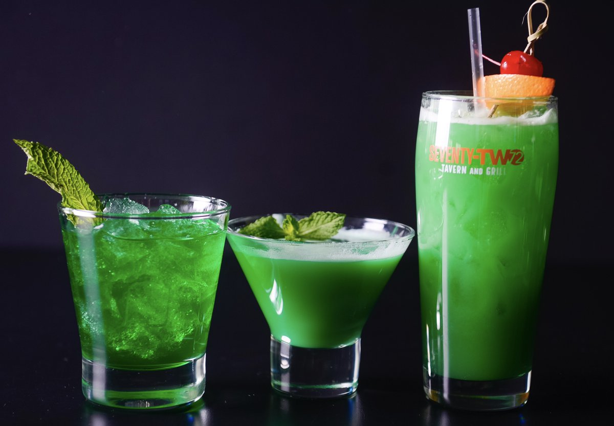 72Tavern's tweet photo. Who is ready for St. Patrick's Day? I know we are! 🙋‍♀️🙋It's right around the corner! https://t.co/AV9fQmdaYa