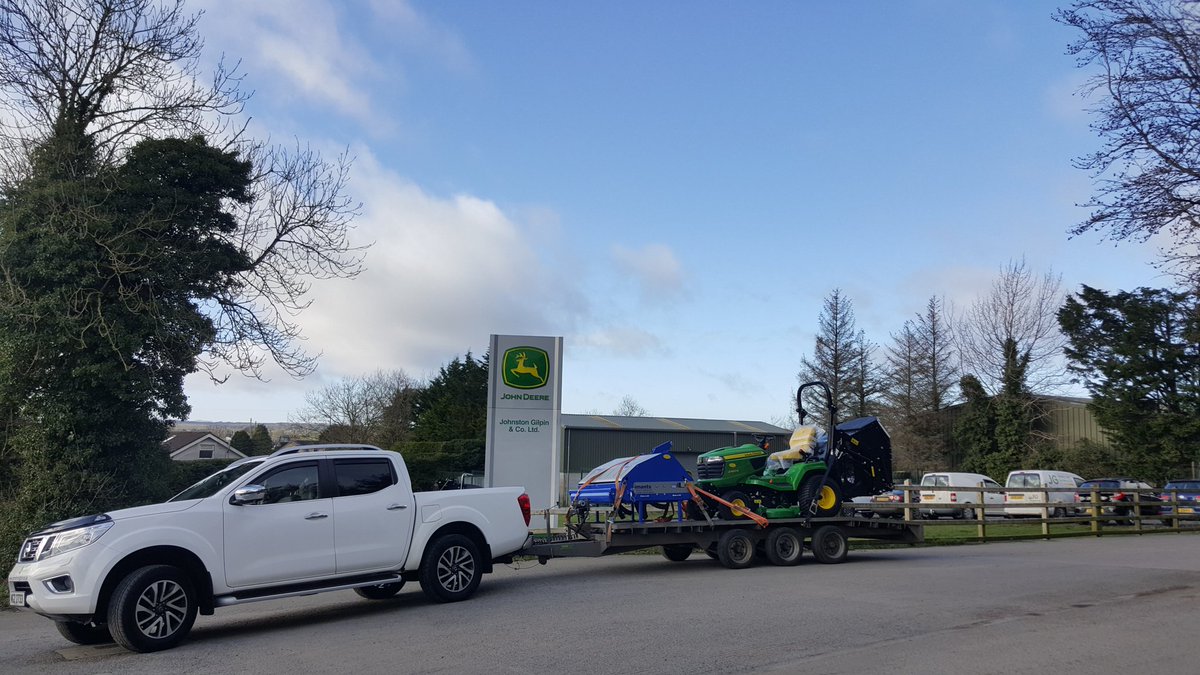 RickyNei11's tweet photo. Nice way to start the week! A new @JohnDeere X950R high tip and a @CampeyImants Shockwave 155 to a local Gaelic club. Call, email or DM to discuss your club's needs.

@greenkeepingire @PitchcareIRE @boshaughnessy2 @NissanUK https://t.co/776qhUeNLU