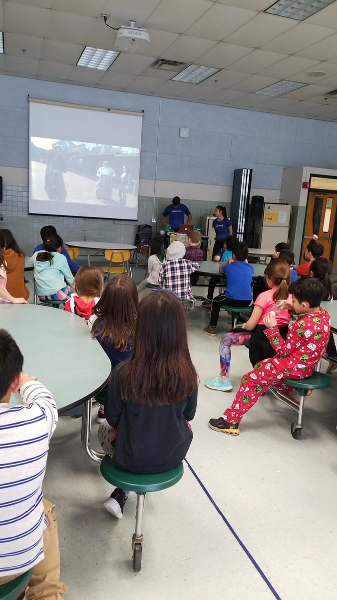 MsDavisFCPS's tweet photo. Learning about humility with Boosterthon! 
@FairfaxVillaES https://t.co/vqYi4fAJJf