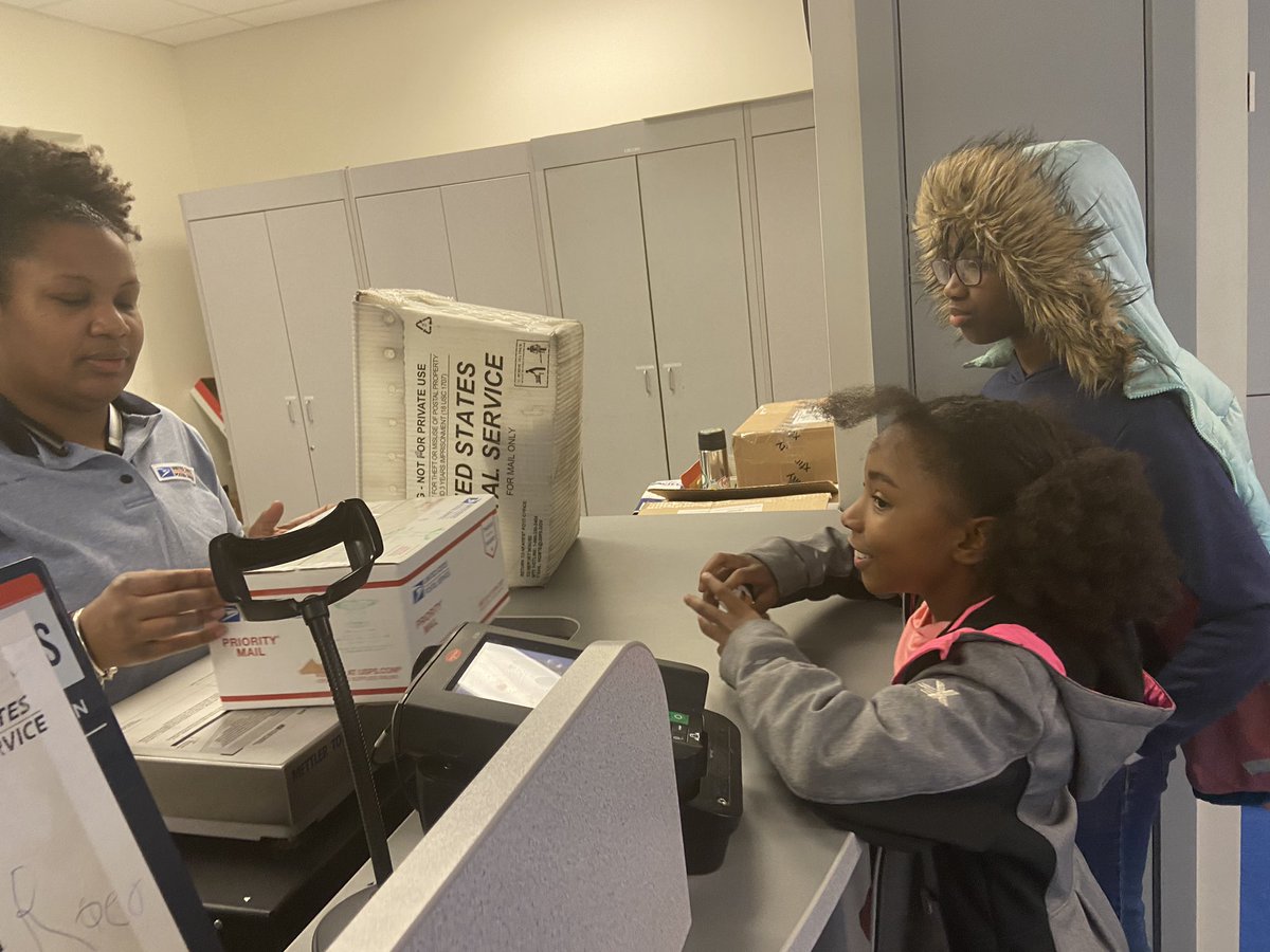 JSalzmann2's tweet photo. We are so excited to send our 1st shipment of @GreenMachines4 products today!!! A visit to @USPS SS branch to send a set of 4 name crayons 🖍 on their way to Mt. Pleasant, PA! 🤞🏾 that our repurposed shipping filler gets them there safely! #EdCorps @CMDunn45 @EdCorps @RWScholars https://t.co/8PBX0zs6yQ