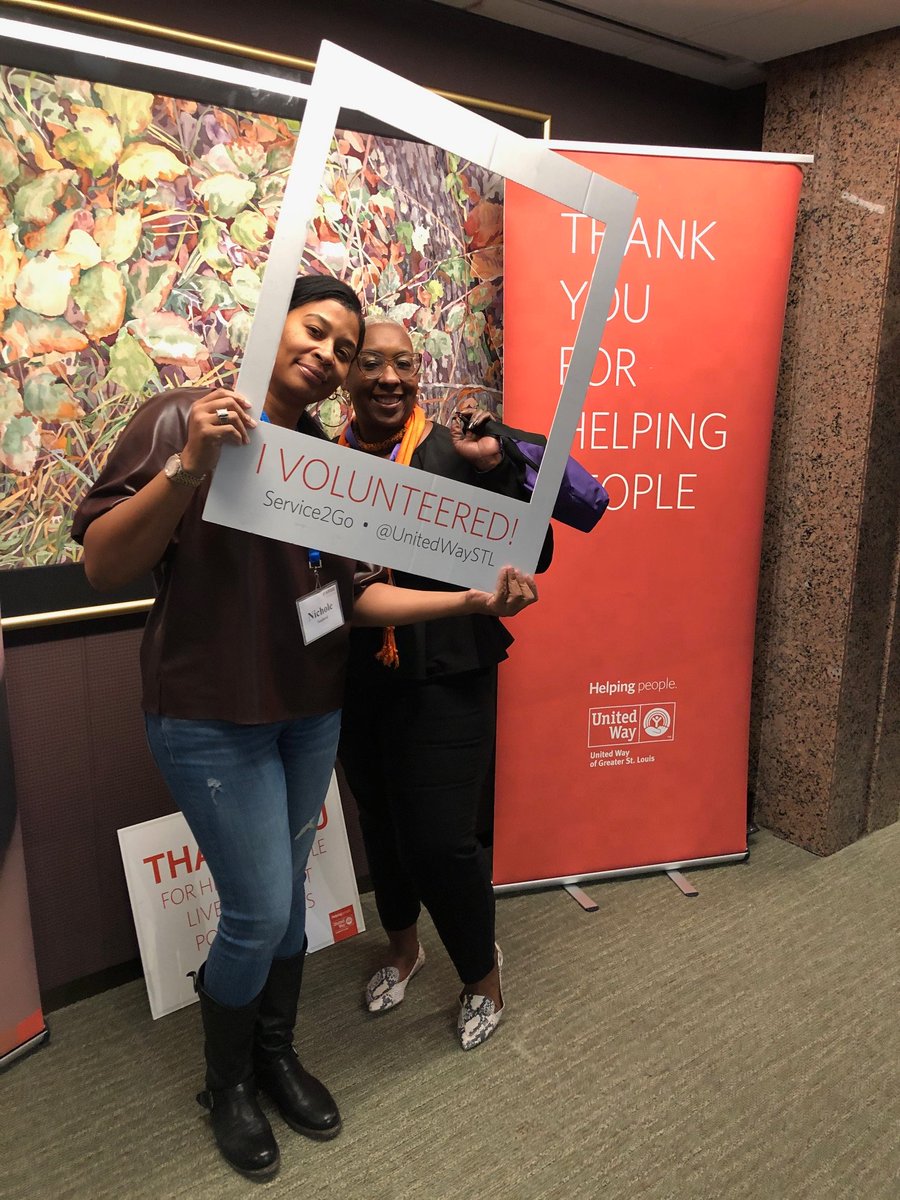 Thank you <a href="/Bayer4CropsUS/">Bayer U.S. 🇺🇸 | Crop Science</a> ARISE organization! 👏Their employees created 200 Healthy Eating kits for <a href="/YouthCtr/">Youth & Family Center</a> with our #Service2Go #volunteer program. Check out these pics!❤️
