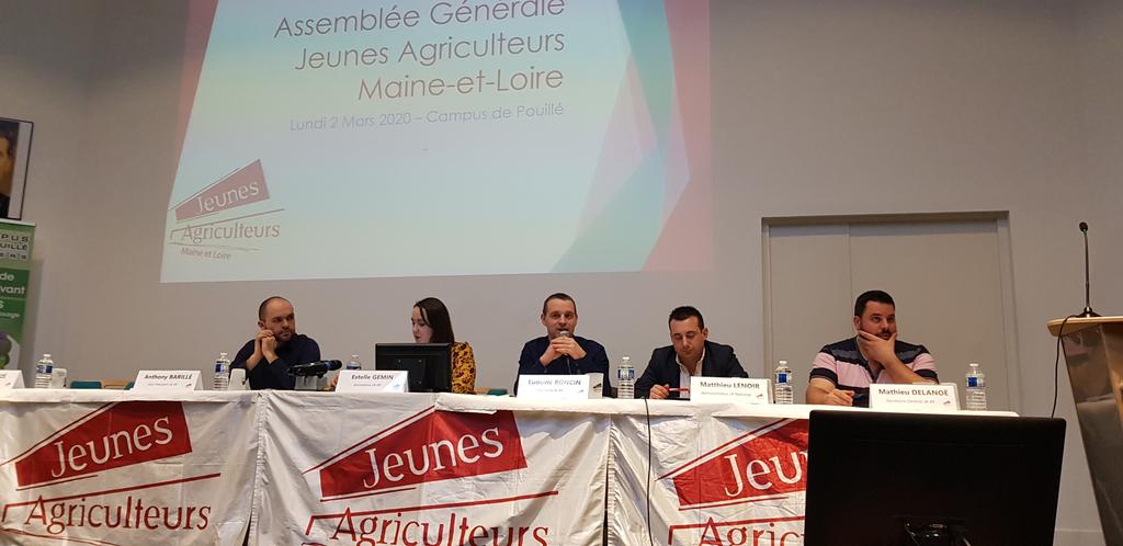Assemblée générale <a href="/JeunesAgri49/">JeunesAgriculteurs49</a> 
Les sujets de vigilance sont nombreux et importants #installation #eau #agribashing #ZNT #CETA #EGAlim