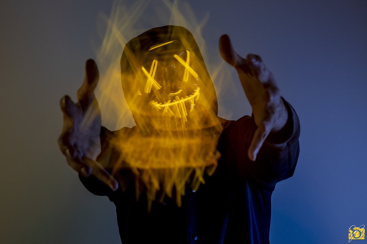 pehyellow's tweet photo. The Yellow Mask.
.
.
.
.
#retrato #retratocreativo #fotografia #artecreativo #autoretrato #photography #photographer #portrait #portraitphotography #largeexposure #largaexposicion #lightpainting #canonistas #canon #mycanon #creativeportrait #lightcolor #color #lebrija #pehyellow https://t.co/2jVg4yopqt