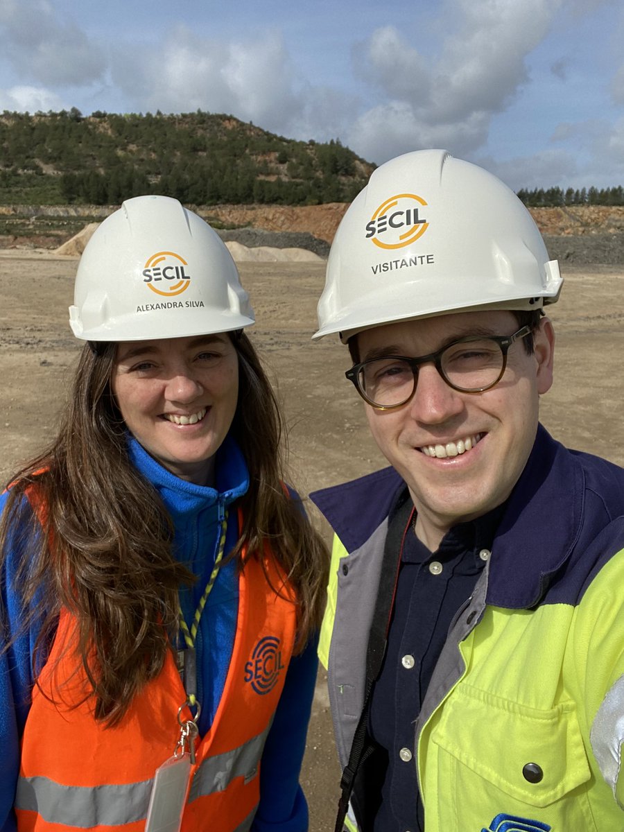 JosephMeaden's tweet photo. 👷🏻‍♀️👷🏻‍♂️ #SafetyFirst! Today, I visited Secil’s quarry in Setubal to learn about their #nature conservation efforts. 🌳 It was great to see #biodiversity restoration in action! https://t.co/VR5UTznRy3