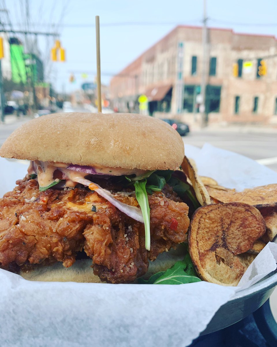OMG!! I’m drooling 🤤🤤 Come try out the Chicken Parm Sammie all week long! Beer battered chicken breast smothered in our house made garlic parmesan sauce, arugula, tomato, onion and our house made sun dried tomato aoli!!! #noms #eatme #getinmybelly