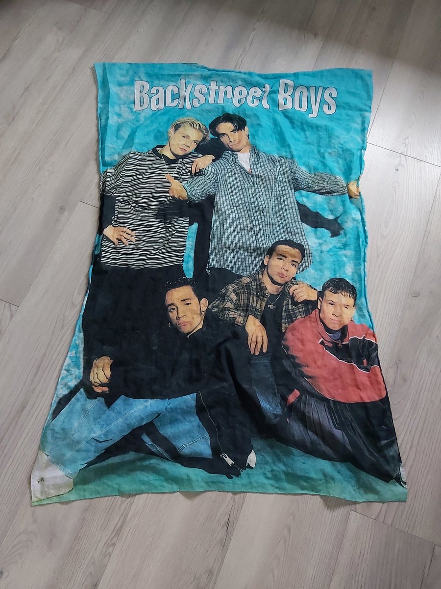 This is pure nostalgia ❤
I think this flag is about 25 years old 🙌

<a href="/backstreetboys/">Backstreet Boys</a> 
<a href="/nickcarter/">Nick Carter</a> <a href="/aj_mclean/">AJ McLean</a> <a href="/kevinrichardson/">Kevin Richardson</a> <a href="/howied/">Howie D</a> <a href="/brian_littrell/">Brian Littrell</a> 

#nostalgia #backstreetboys  #teenlove #love #army #proud #soldier