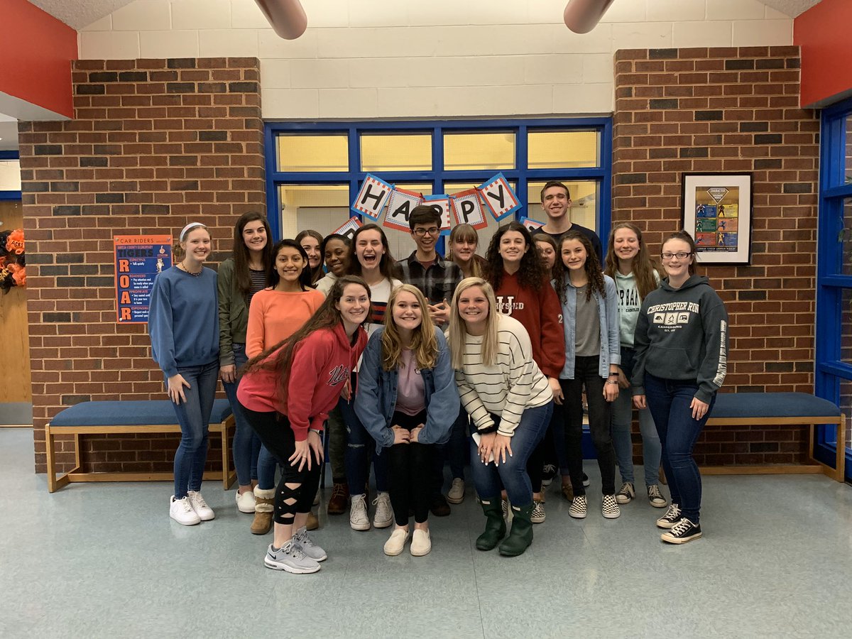 AmeliaCountyHS's tweet photo. NHS and BETA students from ACHS participated in Read Across America Day at ACES in recognition of Dr. Seussβs birthday! Thank you to both librarians for helping coordinate! #TeamAmelia #RaiderPride @cumminsjm ππ https://t.co/xVZl6RNioD