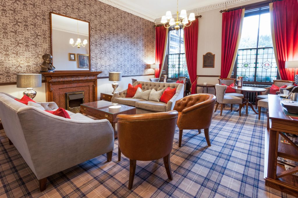 RoyalScotsClub's tweet photo. Are you thinking of joining The Royal Scots Club? Along with exclusive use of our Members’ Lounge (pictured) and Members' Library, a whole host of wonderful benefits that await you... Apply to join in just a few easy steps:

https://t.co/9NPxU5xaZT

#royalscotsclub #edinburgh https://t.co/PMCF7PZXSF