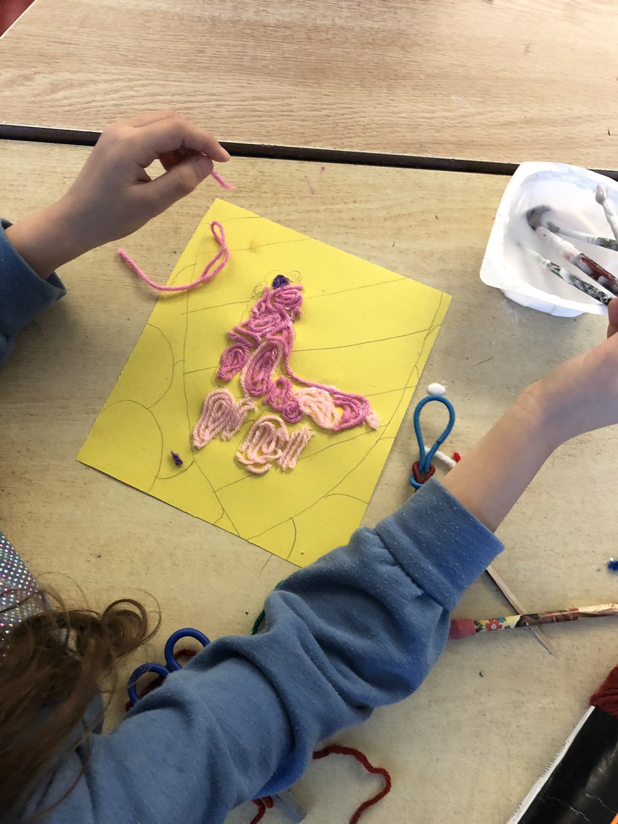 SuperOgden's tweet photo. Room 11 is creating beautiful yarn art using scraps from previous projects! @TDSB_Ogden https://t.co/pjyHPiiHdr